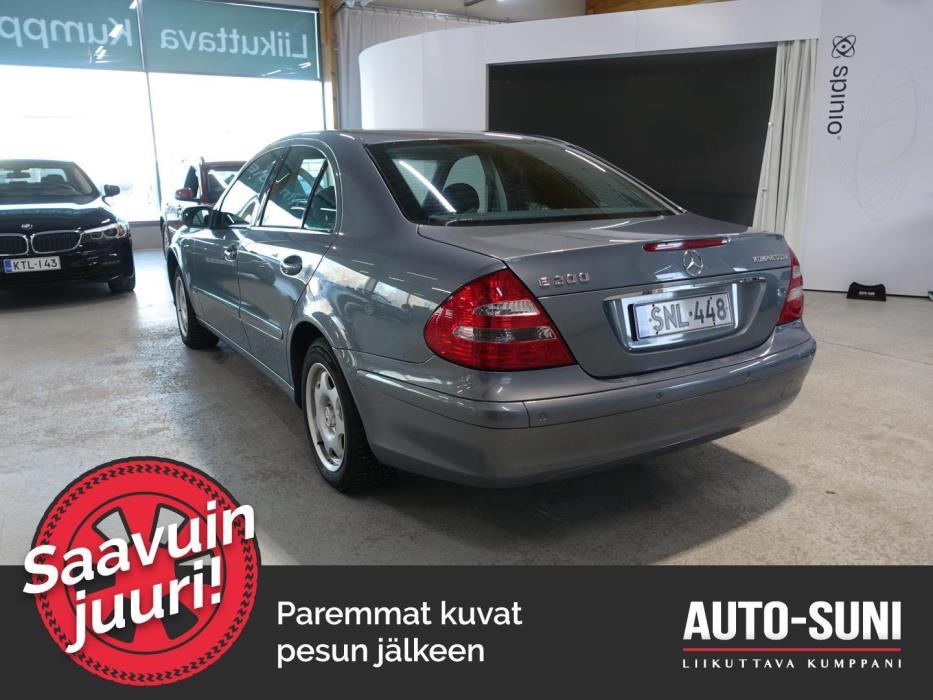 MERCEDES-BENZ E 2005