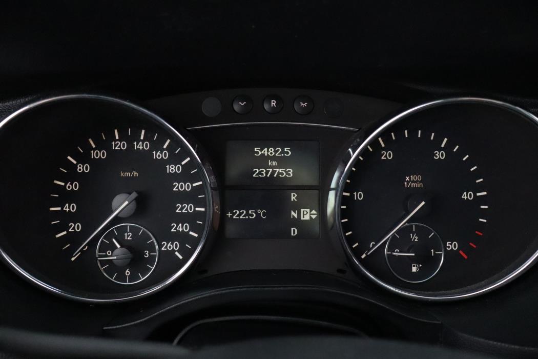 MERCEDES-BENZ R 2006