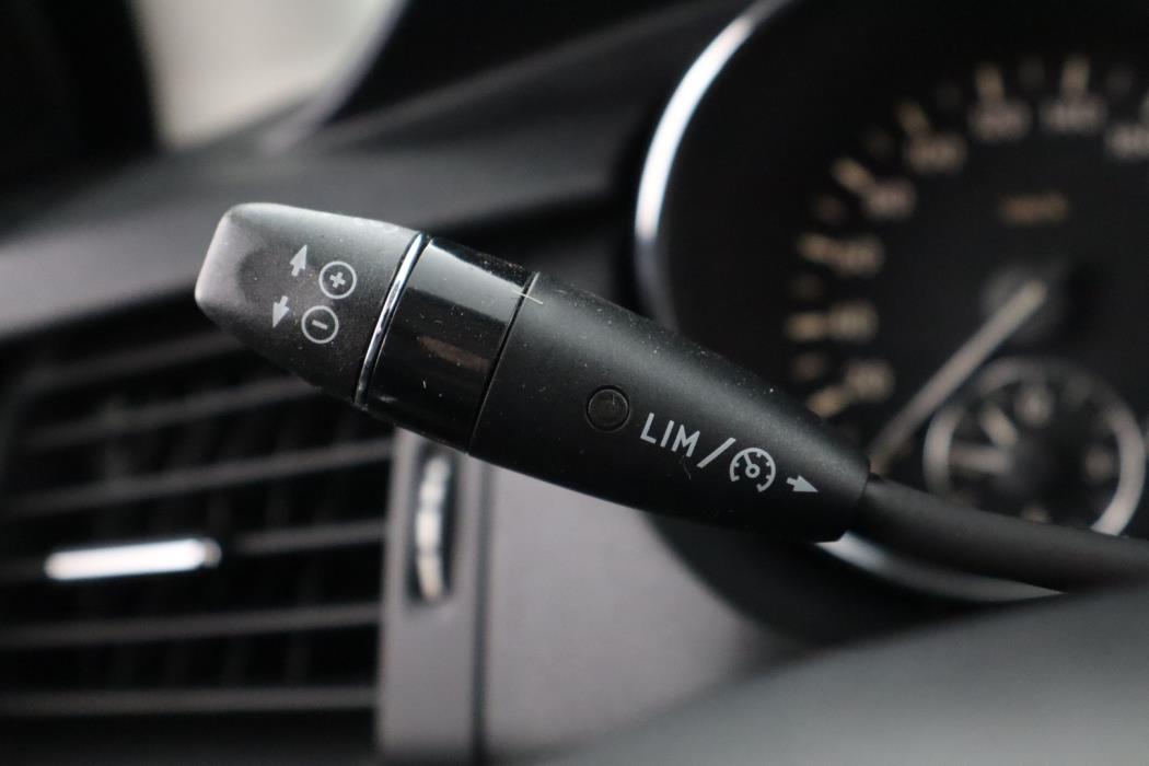 MERCEDES-BENZ R 2006