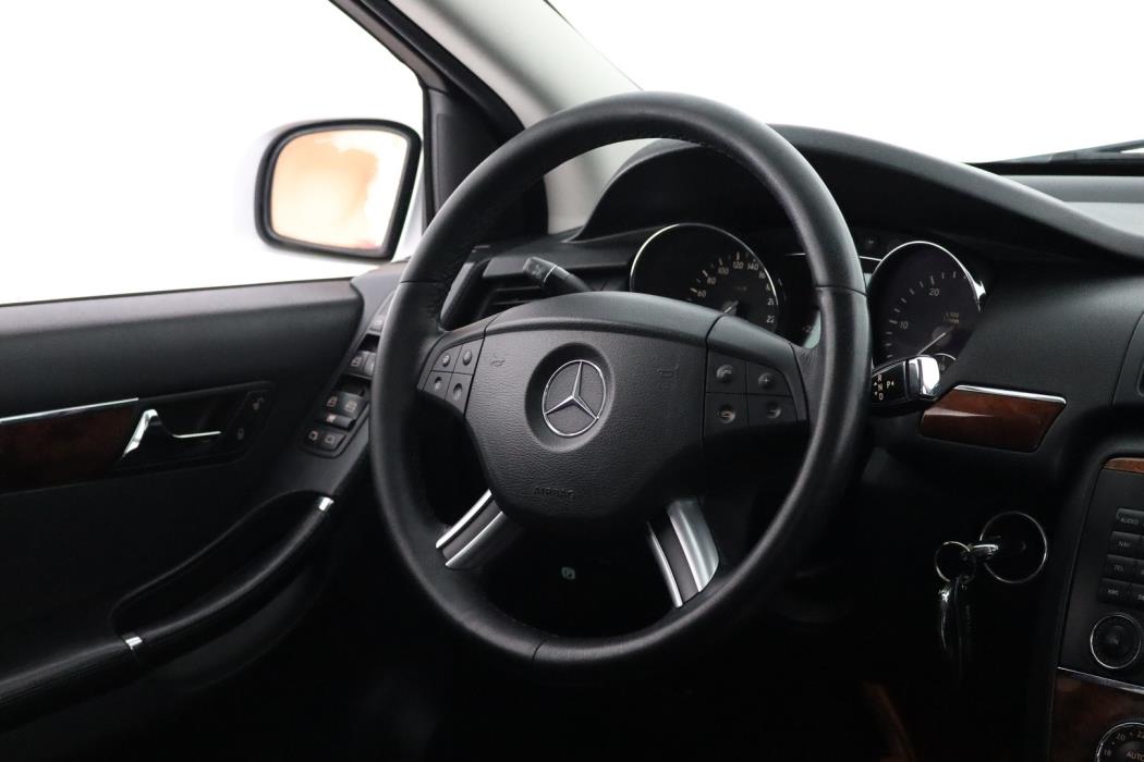 MERCEDES-BENZ R 2006