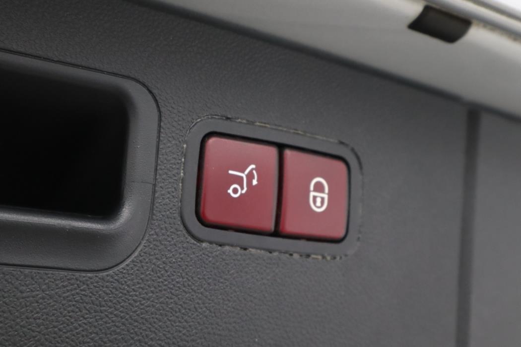 MERCEDES-BENZ R 2006