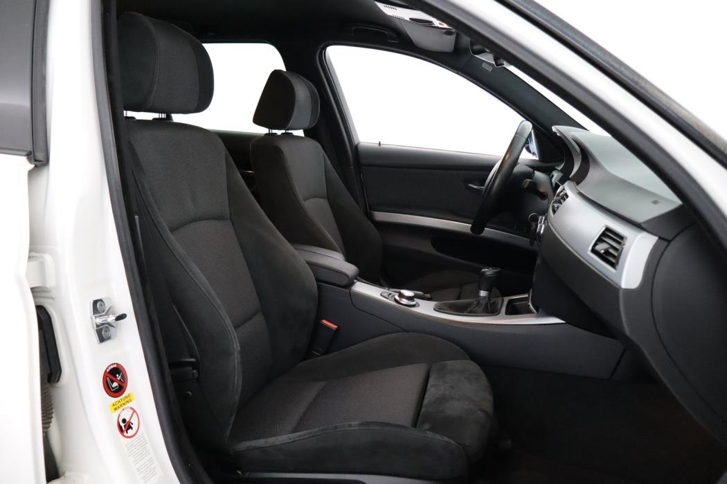 BMW 325 2008