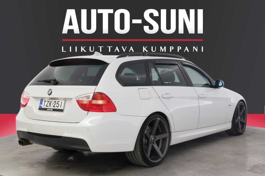 BMW 325 2008
