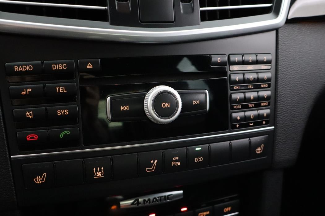 MERCEDES-BENZ E 2012