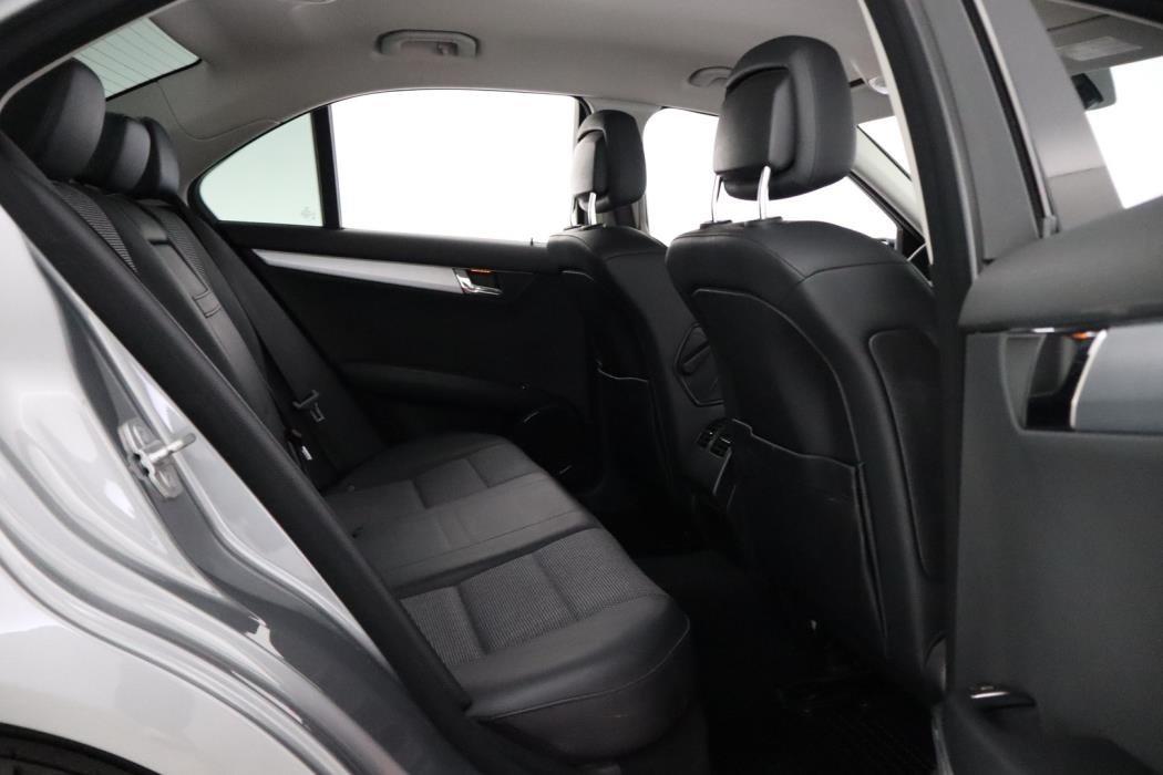 MERCEDES-BENZ C 2011