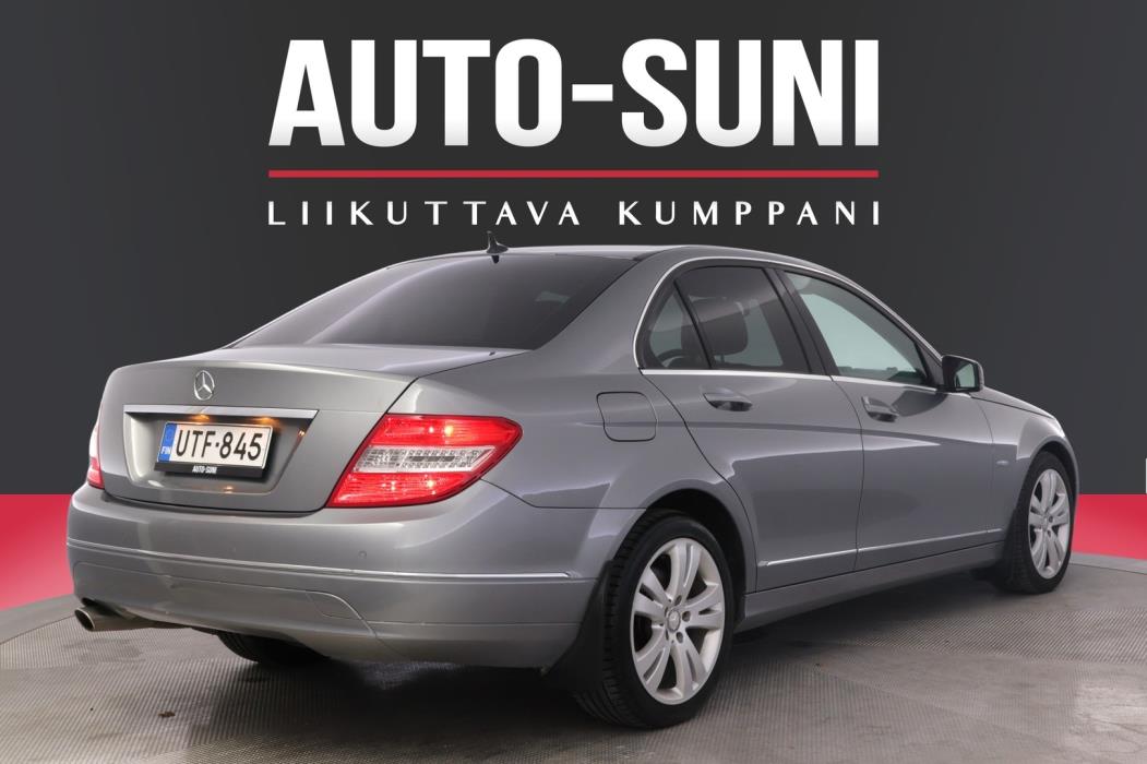MERCEDES-BENZ C 2011