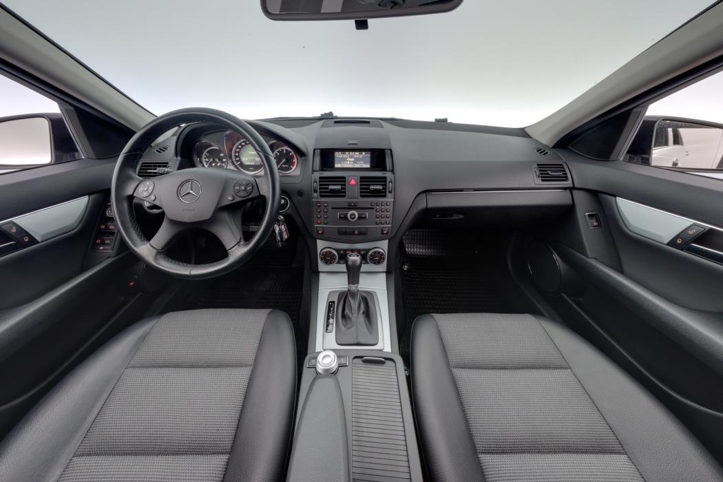MERCEDES-BENZ C 2011