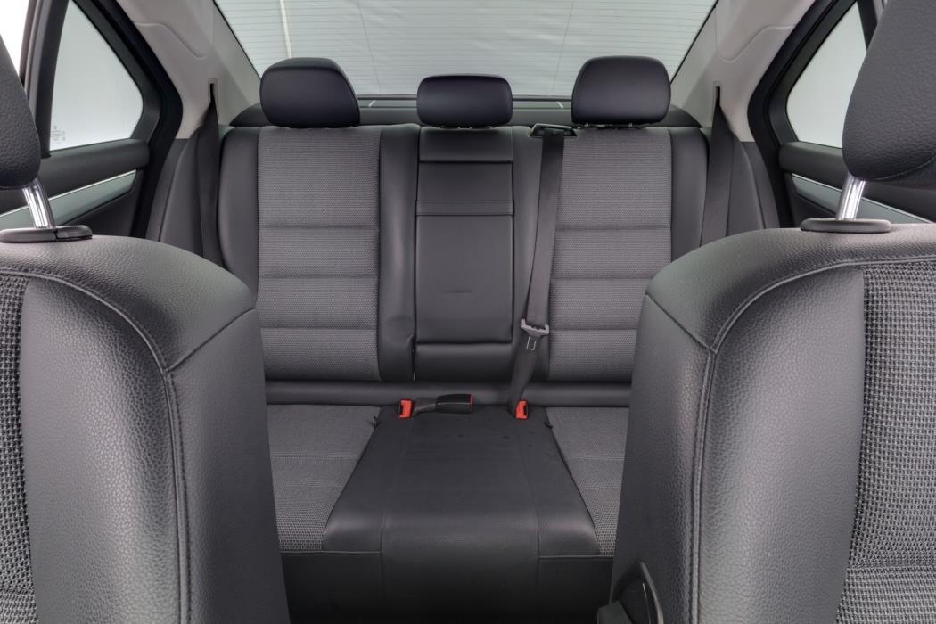 MERCEDES-BENZ C 2011