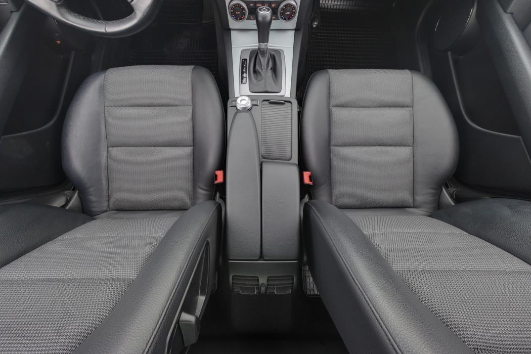 MERCEDES-BENZ C 2011