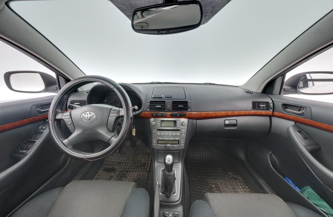 TOYOTA Avensis 2006