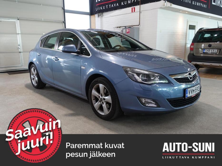 OPEL Astra 2011