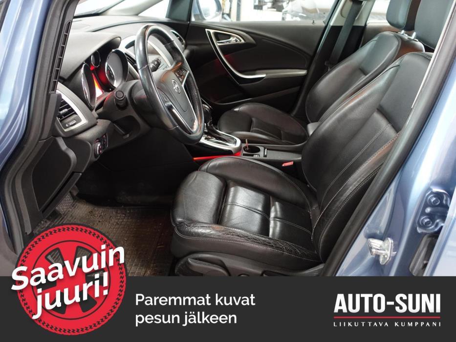 OPEL Astra 2011
