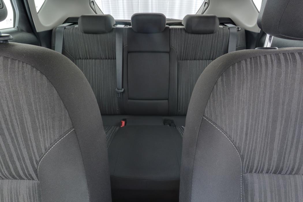 OPEL Astra 2012