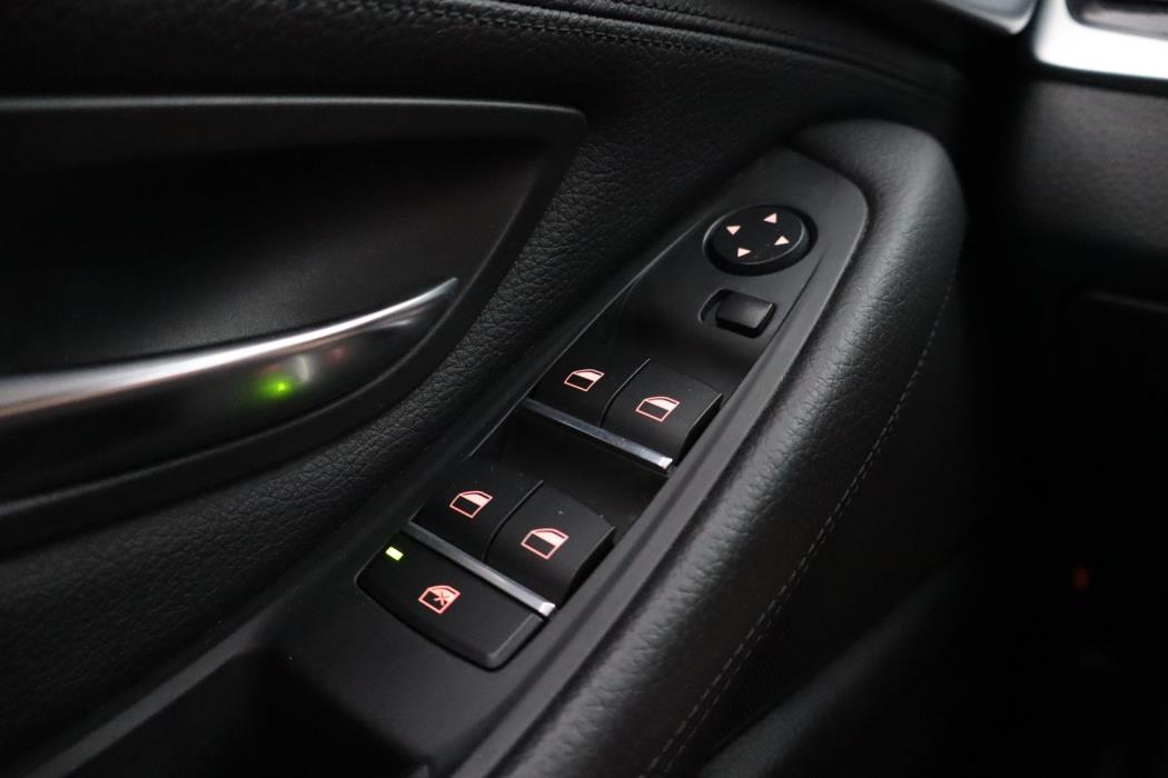 BMW 520 2015