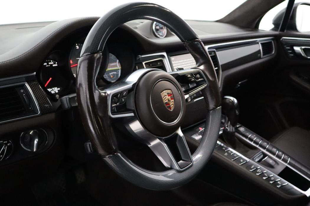 PORSCHE Macan 2015