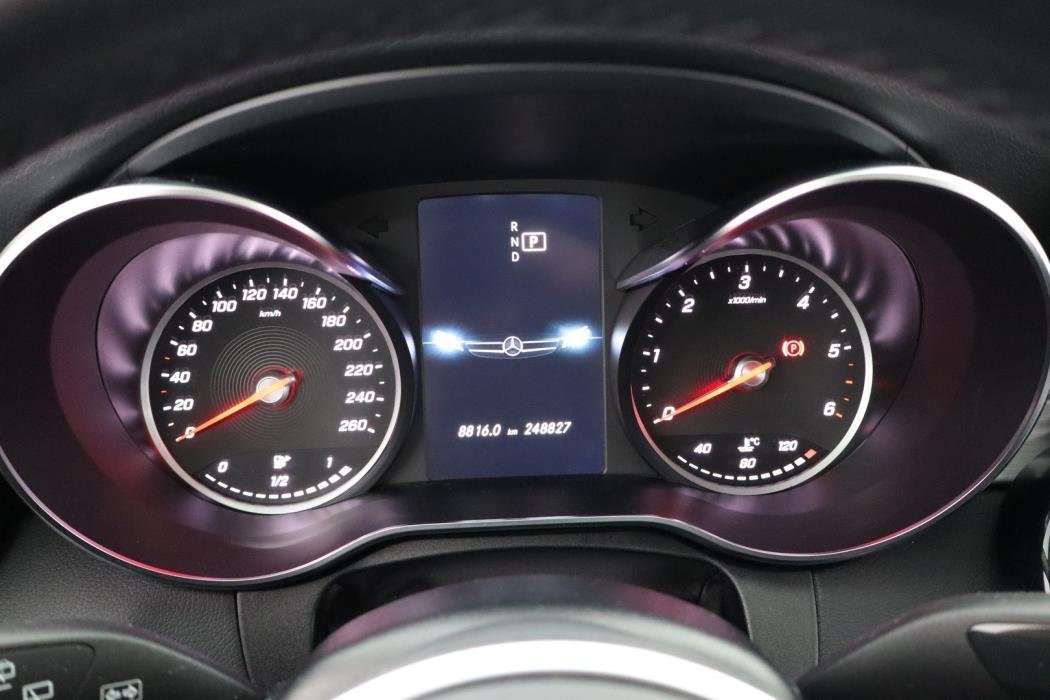 MERCEDES-BENZ C 2020