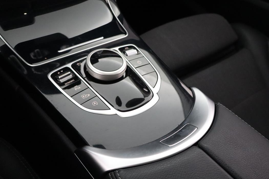 MERCEDES-BENZ C 2020