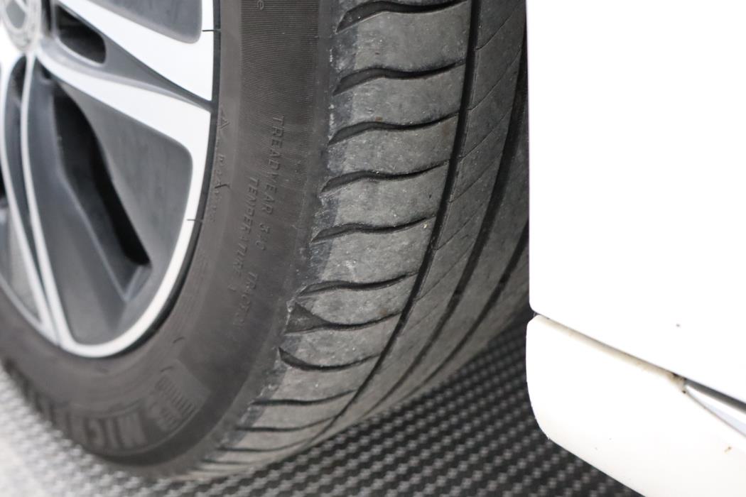 MERCEDES-BENZ C 2020