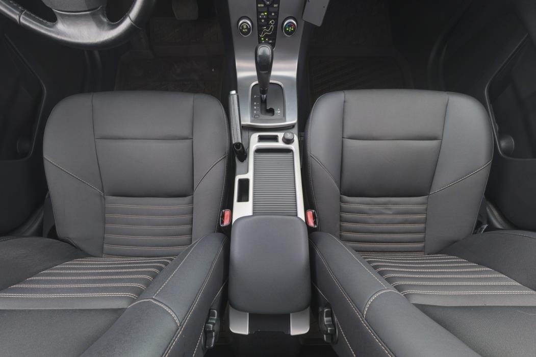VOLVO V50 2009
