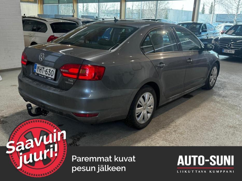 VOLKSWAGEN Jetta 2011