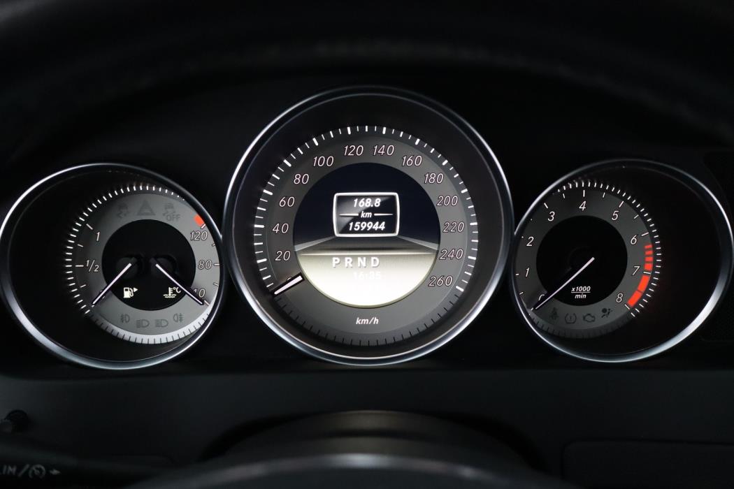 MERCEDES-BENZ C 2012