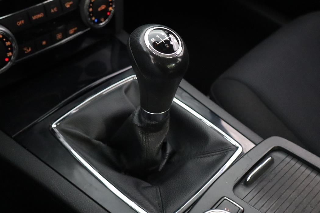 MERCEDES-BENZ C 2008