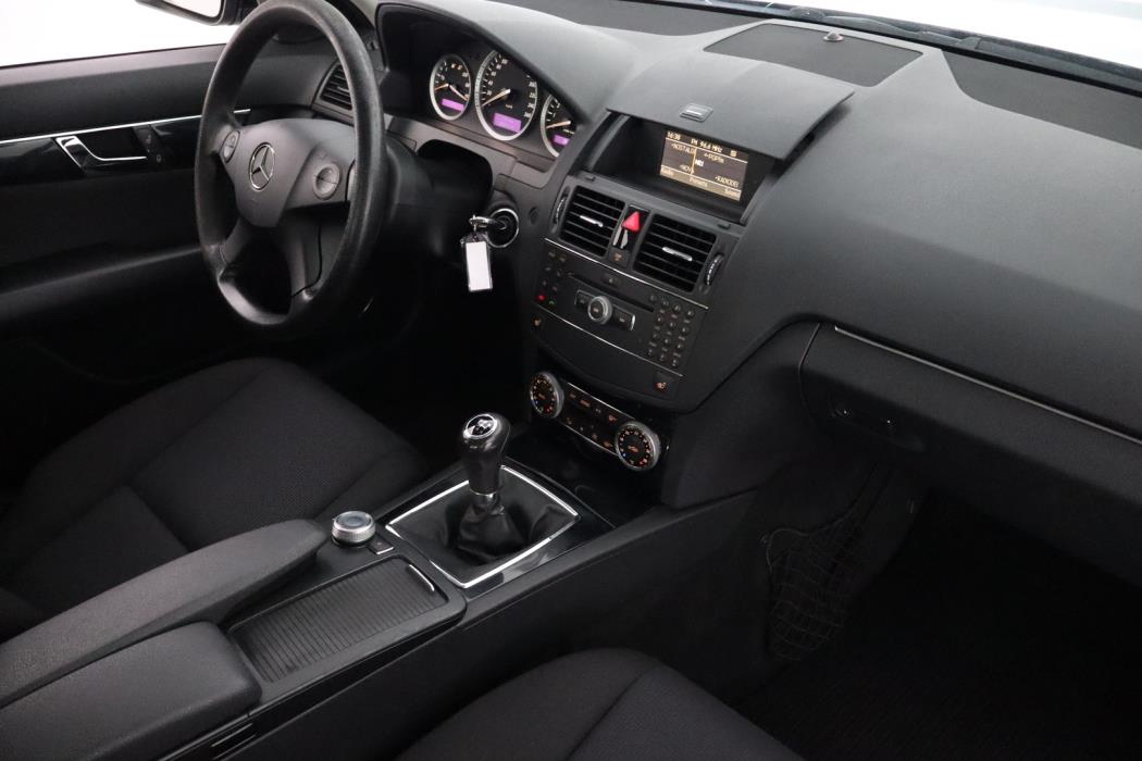 MERCEDES-BENZ C 2008