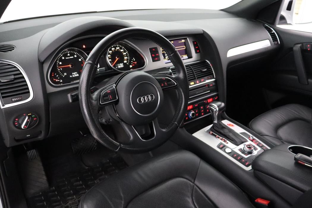 AUDI Q7 2012