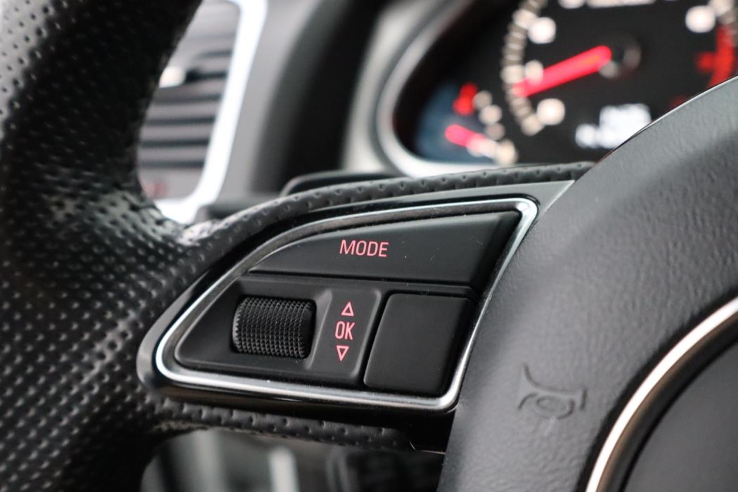 AUDI Q7 2012