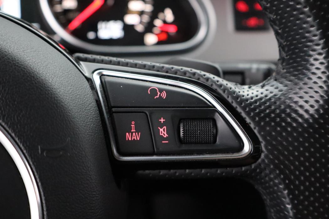 AUDI Q7 2012