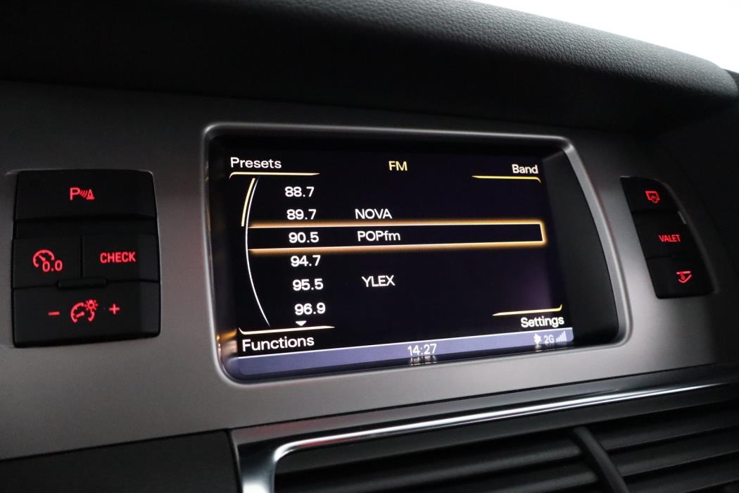AUDI Q7 2012