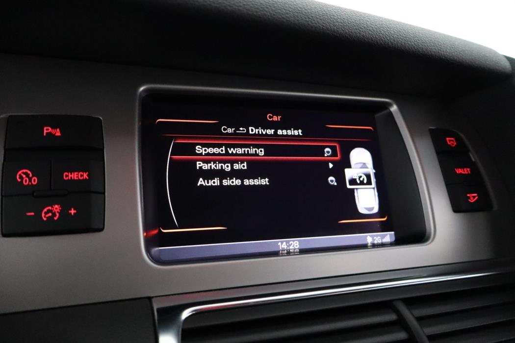 AUDI Q7 2012