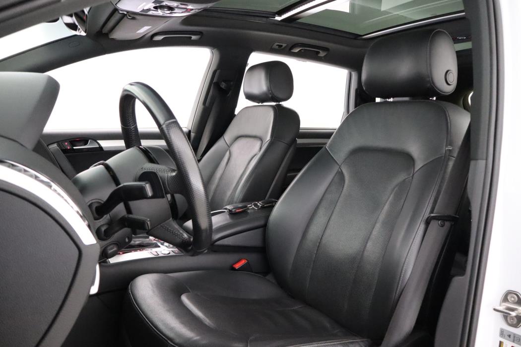AUDI Q7 2012