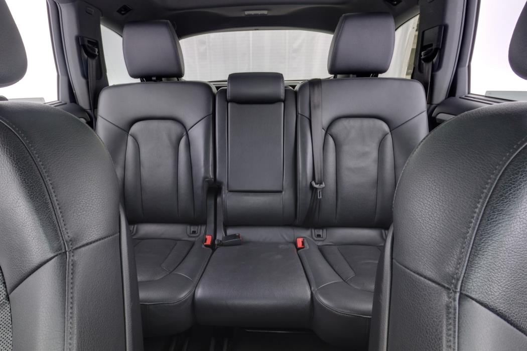 AUDI Q7 2012