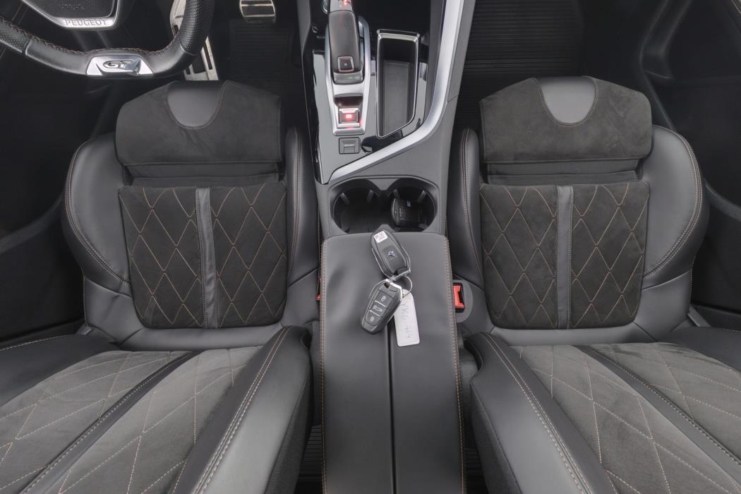 PEUGEOT 3008 2018
