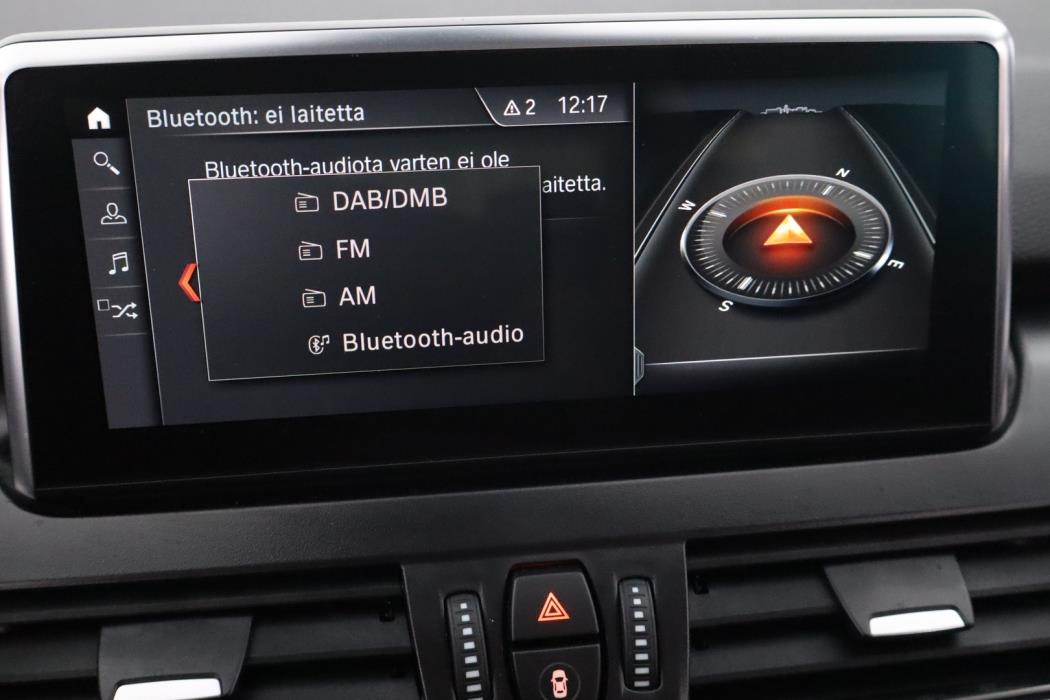 BMW 225 2021