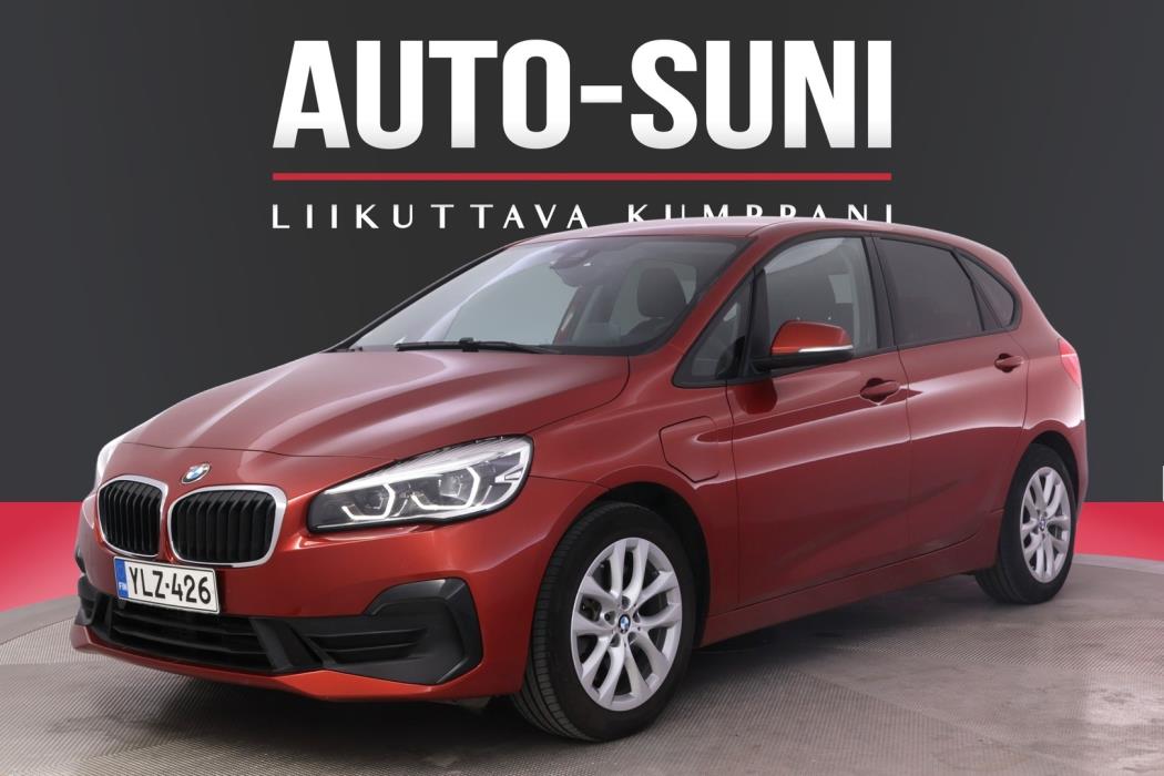 BMW 225 2021