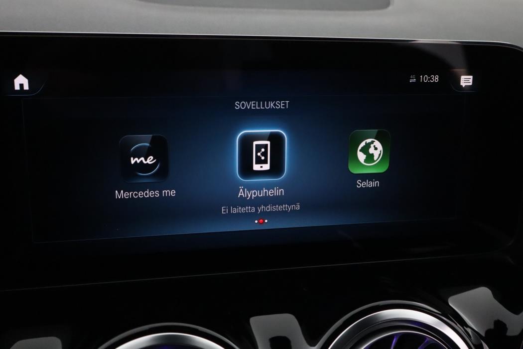 MERCEDES-BENZ EQA 2023