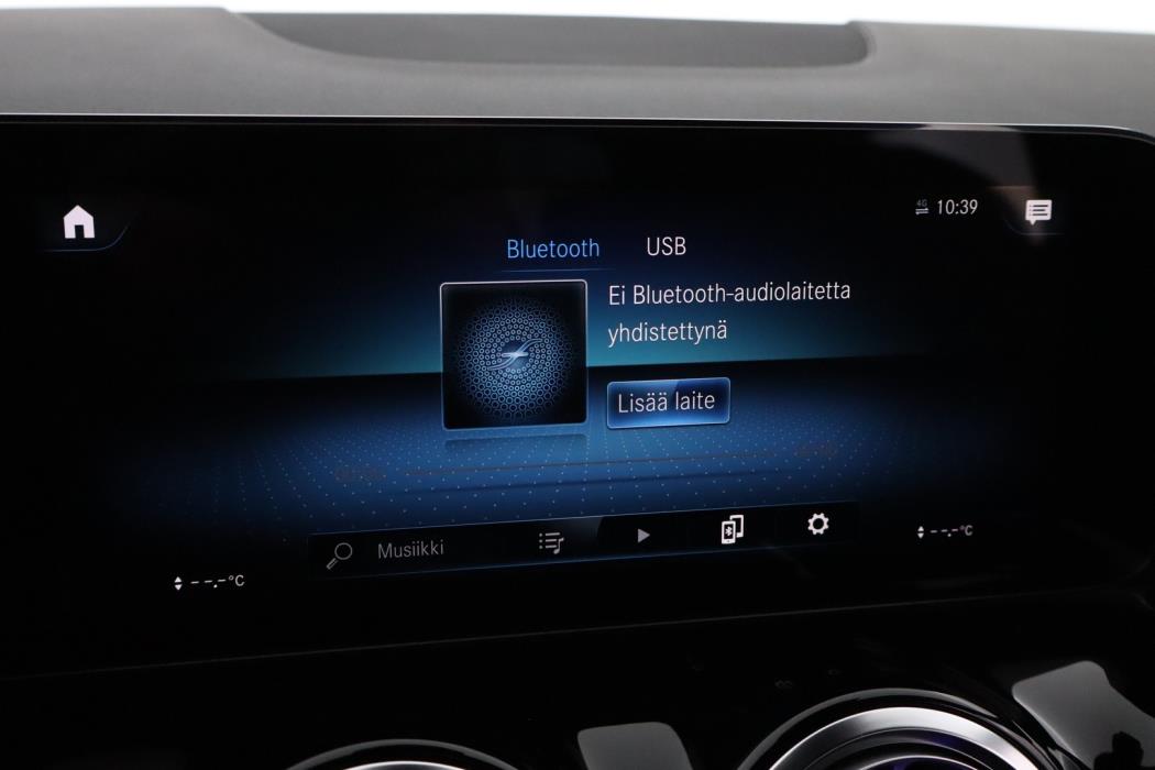 MERCEDES-BENZ EQA 2023