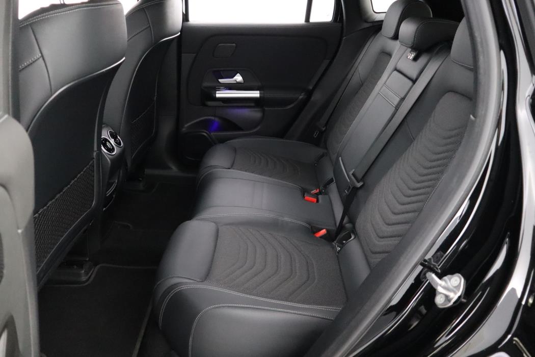 MERCEDES-BENZ EQA 2023