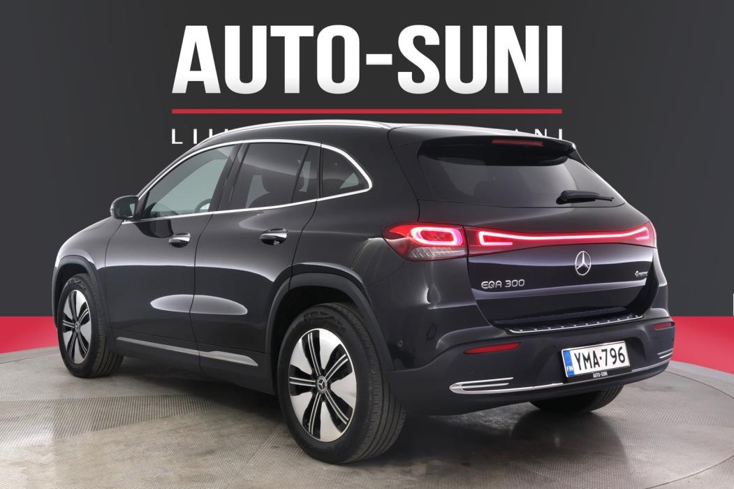 MERCEDES-BENZ EQA 2023