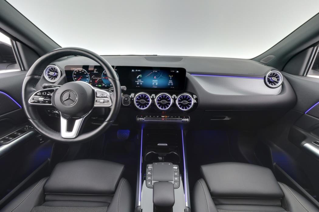 MERCEDES-BENZ EQA 2023