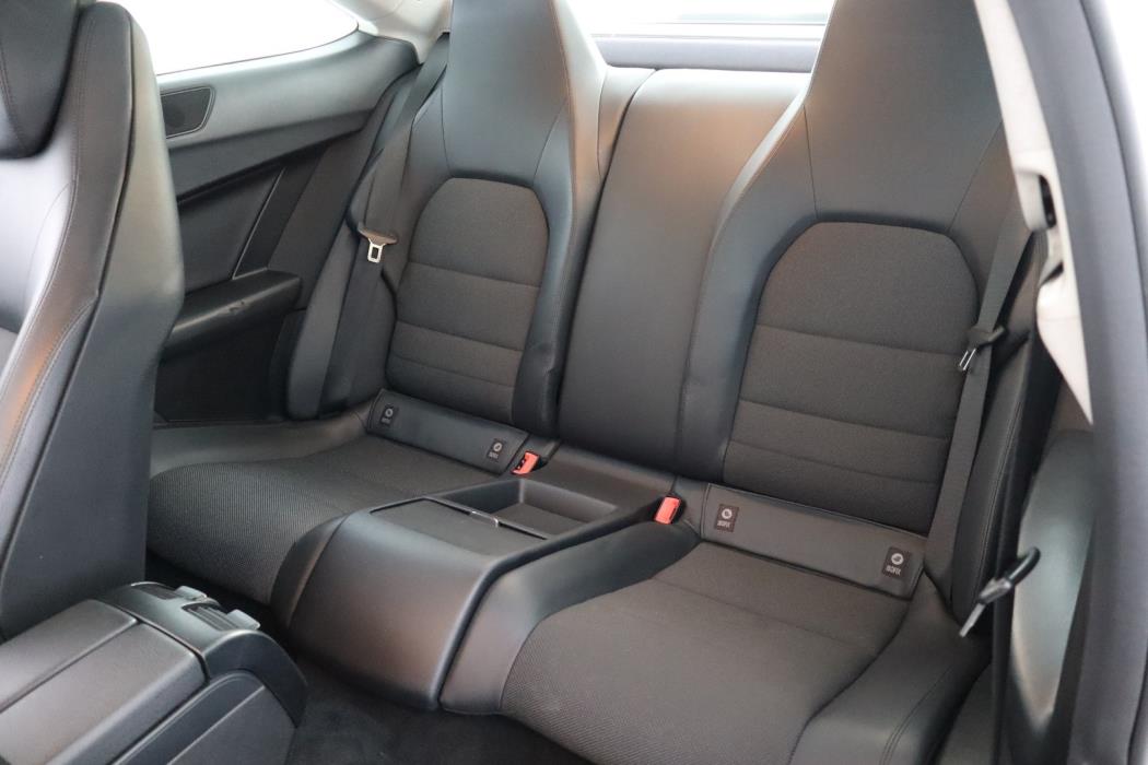MERCEDES-BENZ C 2012