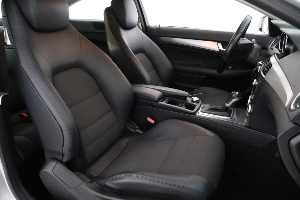 MERCEDES-BENZ C 2012