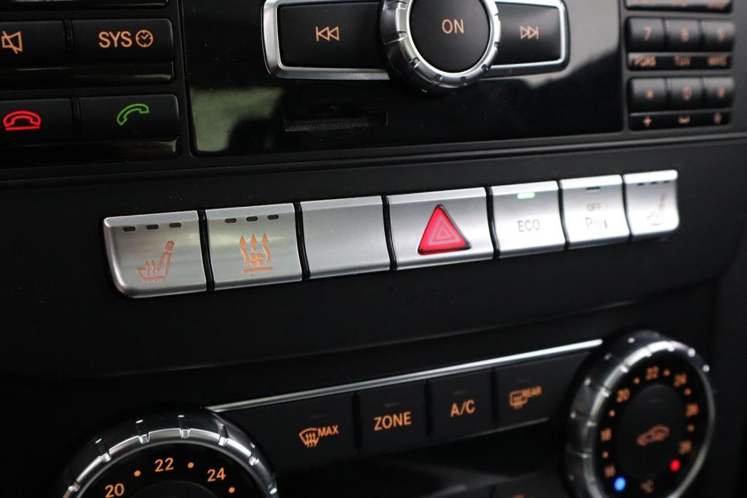 MERCEDES-BENZ C 2012