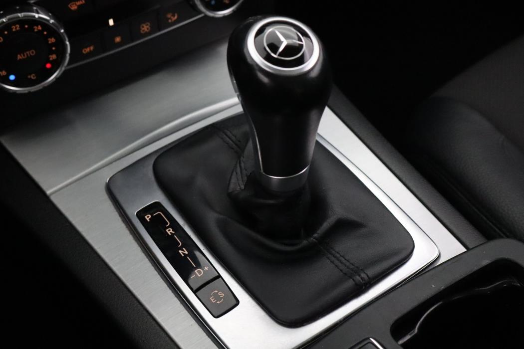 MERCEDES-BENZ C 2012