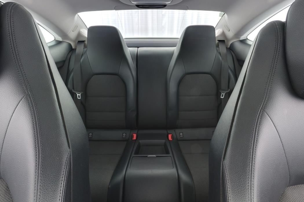 MERCEDES-BENZ C 2012