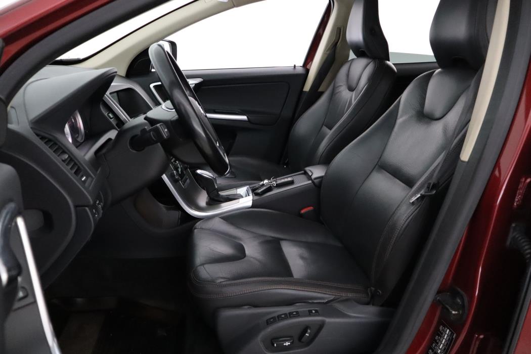 VOLVO XC60 2013