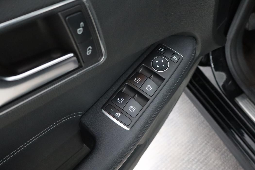 MERCEDES-BENZ E 2016
