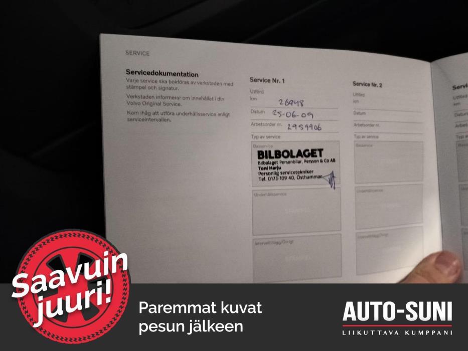 VOLVO XC40 2023